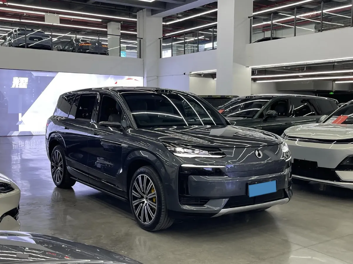 2025 Denza DenzaN9 2.0T 207HP L4 E-CVT PHEV,autocango,china used car exporter,china ev exporter,chinese used car exporter,chinese used ev exporter