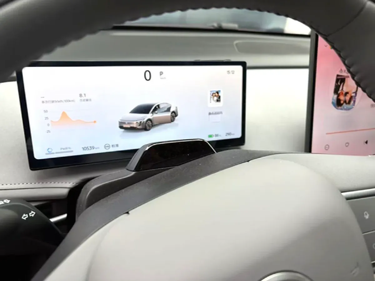 2025 Nissan N7 BEV 58KWH,autocango,china used car exporter,china ev exporter,chinese used car exporter,chinese used ev exporter