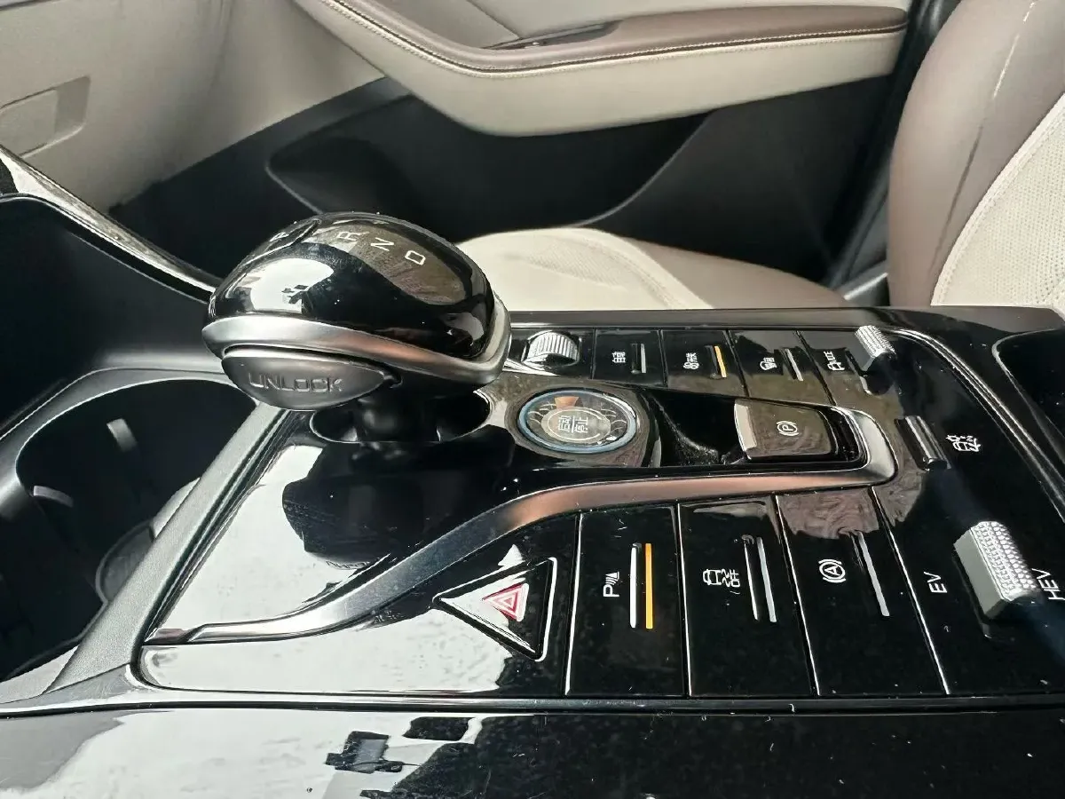 2024 BYD Qin Plus 1.5L 110HP L4 E-CVT PHEV 8.32KWH,autocango,china used car exporter,china ev exporter,chinese used car exporter,chinese used ev exporter
