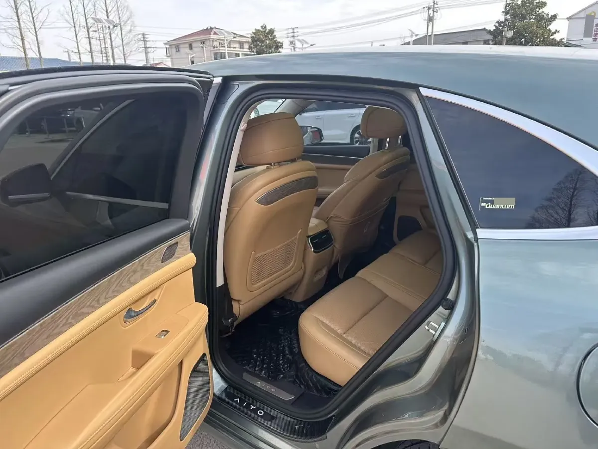 2022 AITO AITO M5 Range Extended 125HP REEV 40KWH,autocango,china used car exporter,china ev exporter,chinese used car exporter,chinese used ev exporter