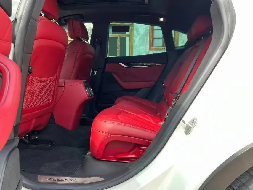 2021 Maserati Levante 3.0T 350HP V6 8AT,autocango,china used car exporter,china ev exporter,chinese used car exporter,chinese used ev exporter
