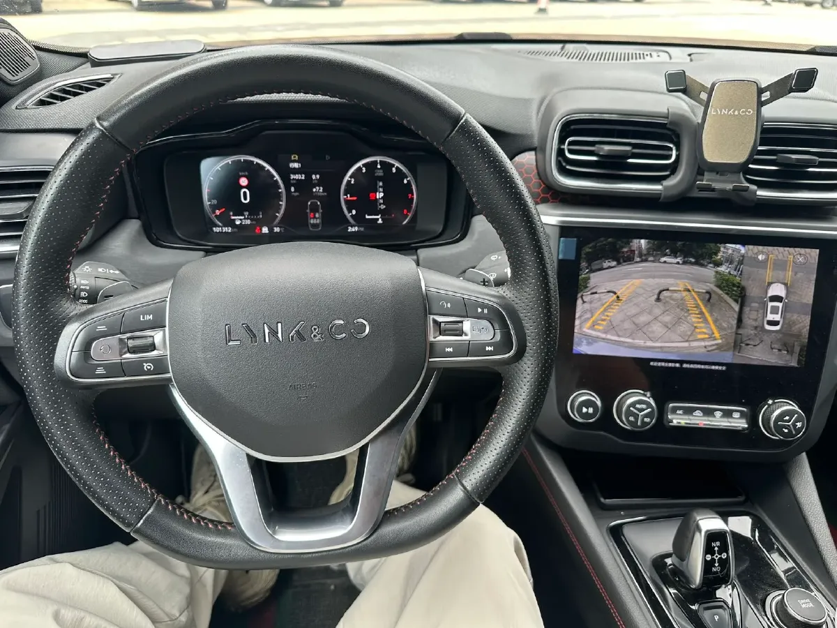 2020 Ford Focus 1.5T 174HP L3 8AT,autocango,china used car exporter,china ev exporter,chinese used car exporter,chinese used ev exporter