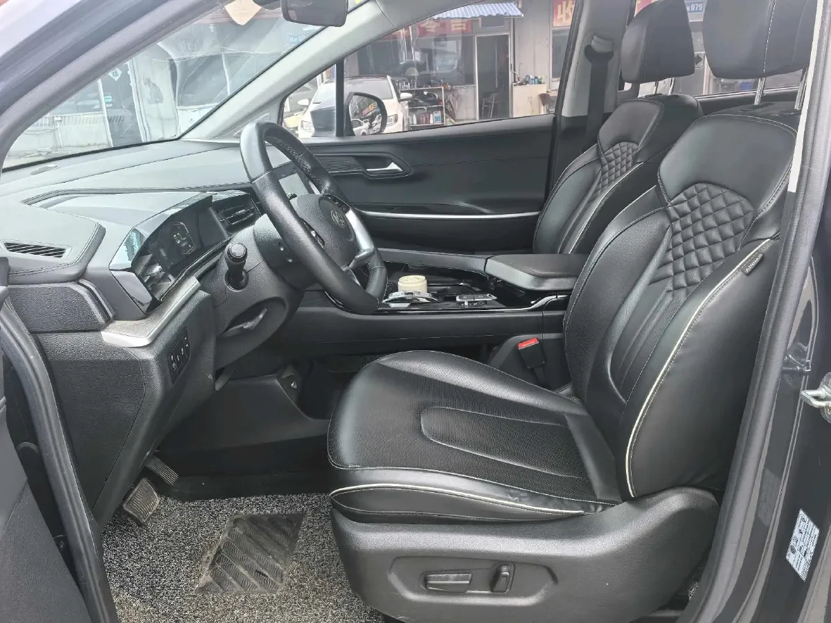 2021 Hyundai Custo 1.5T 170HP L4 8AT,autocango,china used car exporter,china ev exporter,chinese used car exporter,chinese used ev exporter