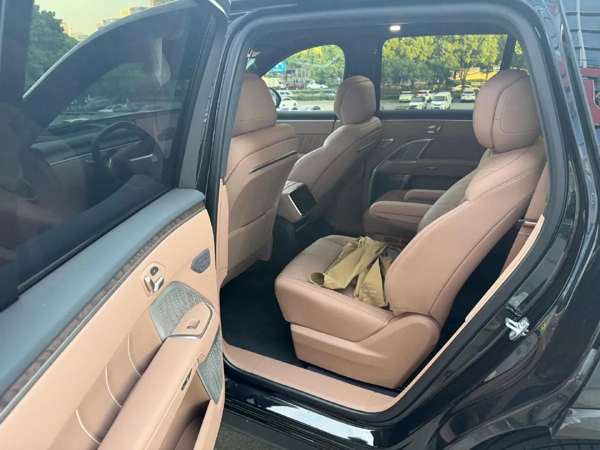 2026 AITO AITO M7 REEV 160HP REEV,autocango,china used car exporter,china ev exporter,chinese used car exporter,chinese used ev exporter