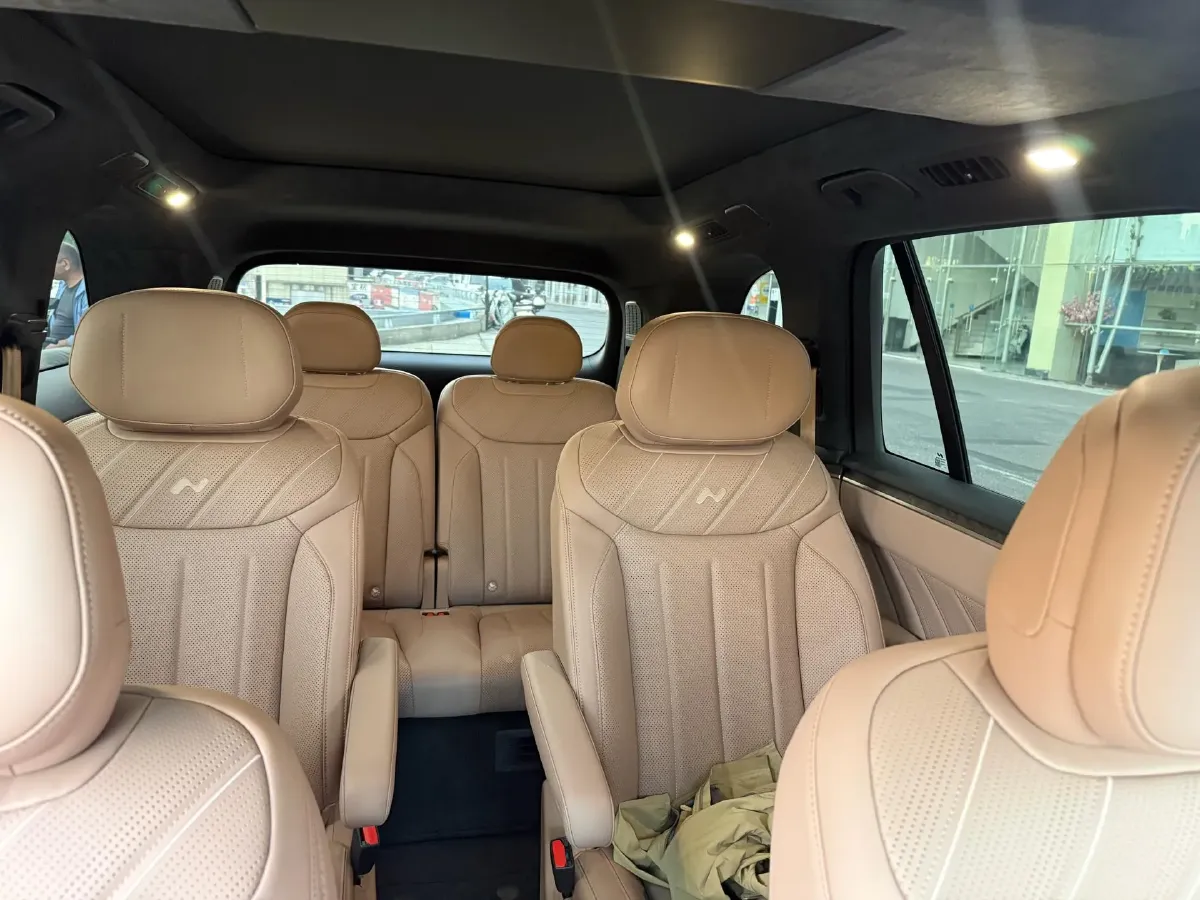 2026 AITO AITO M7 REEV 160HP REEV,autocango,china used car exporter,china ev exporter,chinese used car exporter,chinese used ev exporter