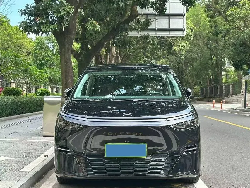 2025 Xpeng X9 BEV,autocango,china used car exporter,china ev exporter,chinese used car exporter,chinese used ev exporter
