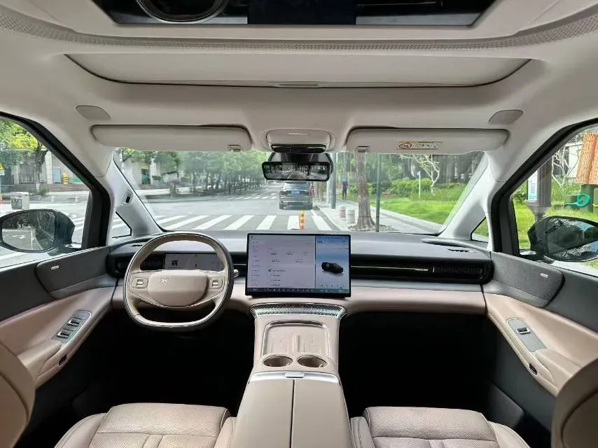 2025 Xpeng X9 BEV,autocango,china used car exporter,china ev exporter,chinese used car exporter,chinese used ev exporter