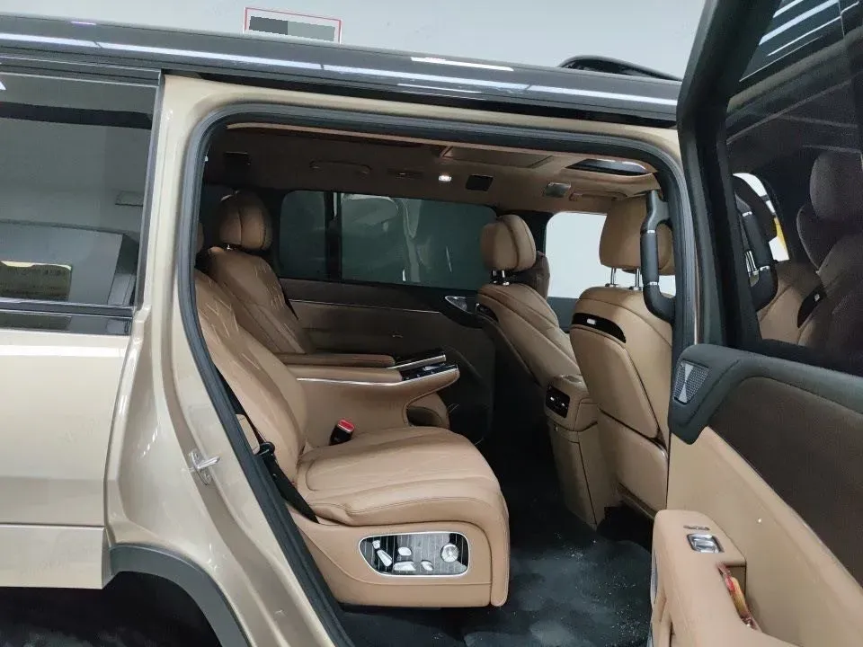 2025 YangWang U8 L REEV 272HP REEV,autocango,china used car exporter,china ev exporter,chinese used car exporter,chinese used ev exporter