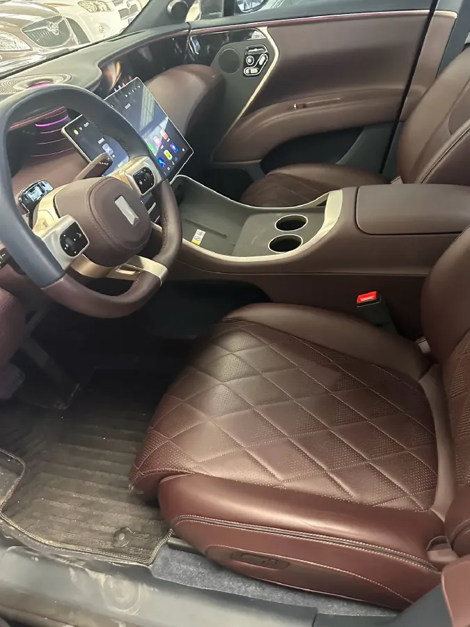 2025 Avatr 11 1.5T 156HP L4 REEV,autocango,china used car exporter,china ev exporter,chinese used car exporter,chinese used ev exporter