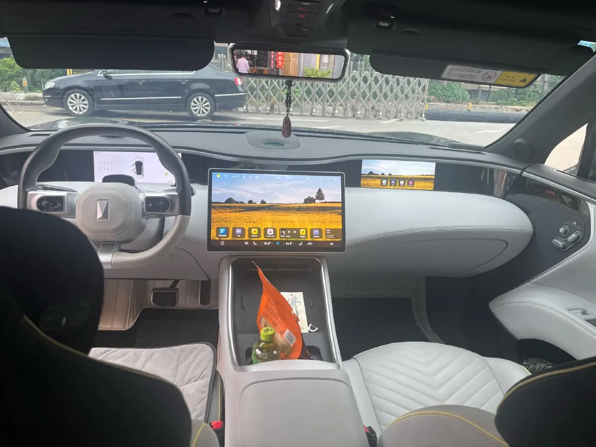 2022 Avatr 11 BEV 90.38KWH,autocango,china used car exporter,china ev exporter,chinese used car exporter,chinese used ev exporter