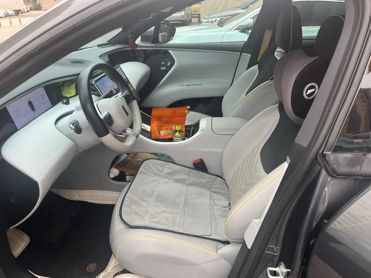 2022 Avatr 11 BEV 90.38KWH,autocango,china used car exporter,china ev exporter,chinese used car exporter,chinese used ev exporter