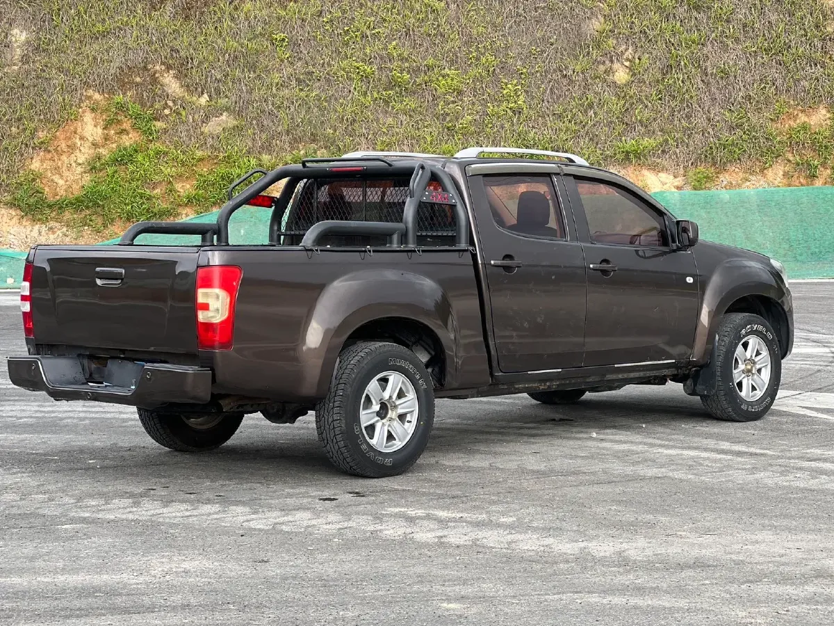 2018 Isuzu RE-MAX Jim 2.8T 116HP L4 5MT,autocango,china used car exporter,china ev exporter,chinese used car exporter,chinese used ev exporter