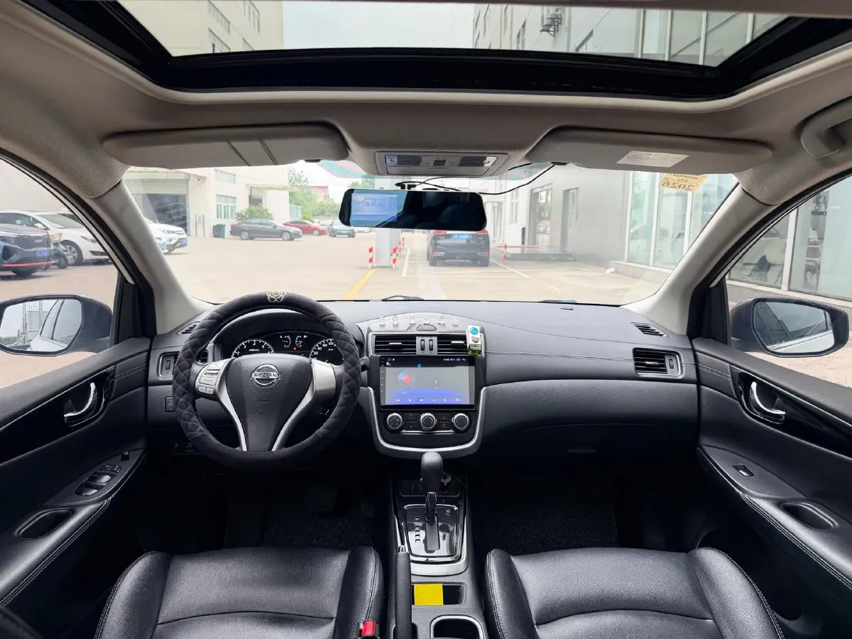 2021 Nissan Tiida 1.6L 122HP L4 CVT,autocango,china used car exporter,china ev exporter,chinese used car exporter,chinese used ev exporter