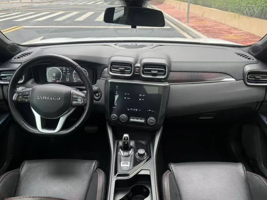 2018 LYNK&CO 03 1.5T 180HP L3 7DCT,autocango,china used car exporter,china ev exporter,chinese used car exporter,chinese used ev exporter