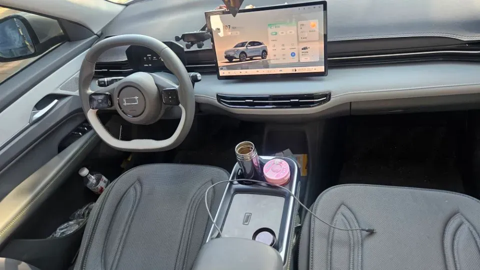 2025 Bestune YueYi 03 BEV,autocango,china used car exporter,china ev exporter,chinese used car exporter,chinese used ev exporter