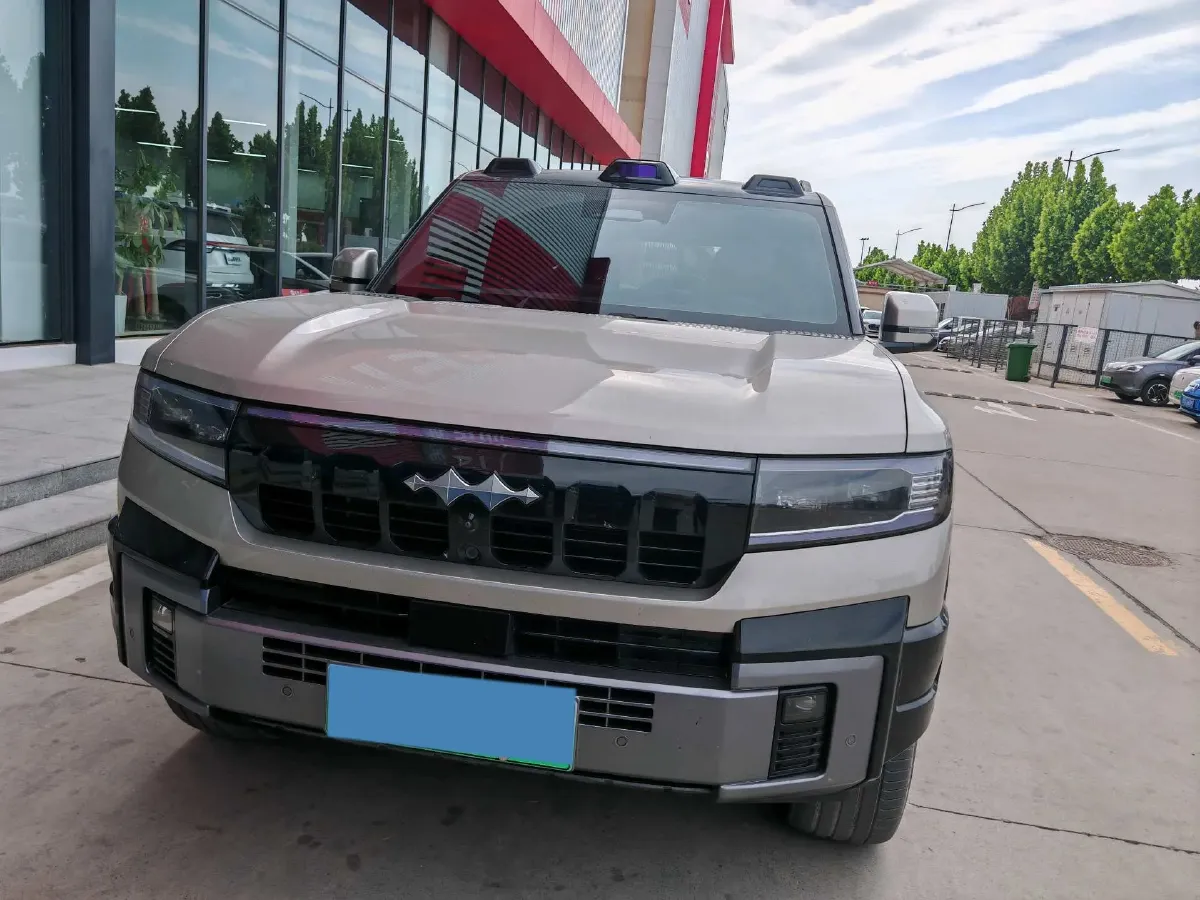2025 FangChengBao Bao 8 2.0T 245HP L4 E-CVT PHEV 36.8KWH,autocango,china used car exporter,china ev exporter,chinese used car exporter,chinese used ev exporter