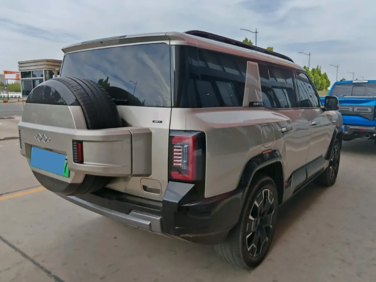 2025 FangChengBao Bao 8 2.0T 245HP L4 E-CVT PHEV 36.8KWH,autocango,china used car exporter,china ev exporter,chinese used car exporter,chinese used ev exporter
