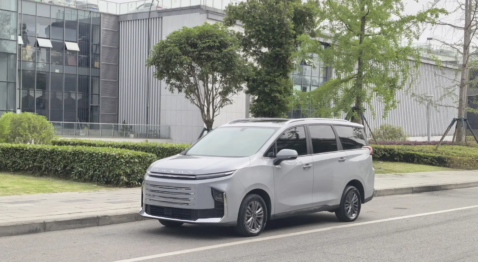 2025 MAXUS G50 PHEV 1.5L 98HP L4 1DHT PHEV 18.65KWH,autocango,china used car exporter,china ev exporter,chinese used car exporter,chinese used ev exporter