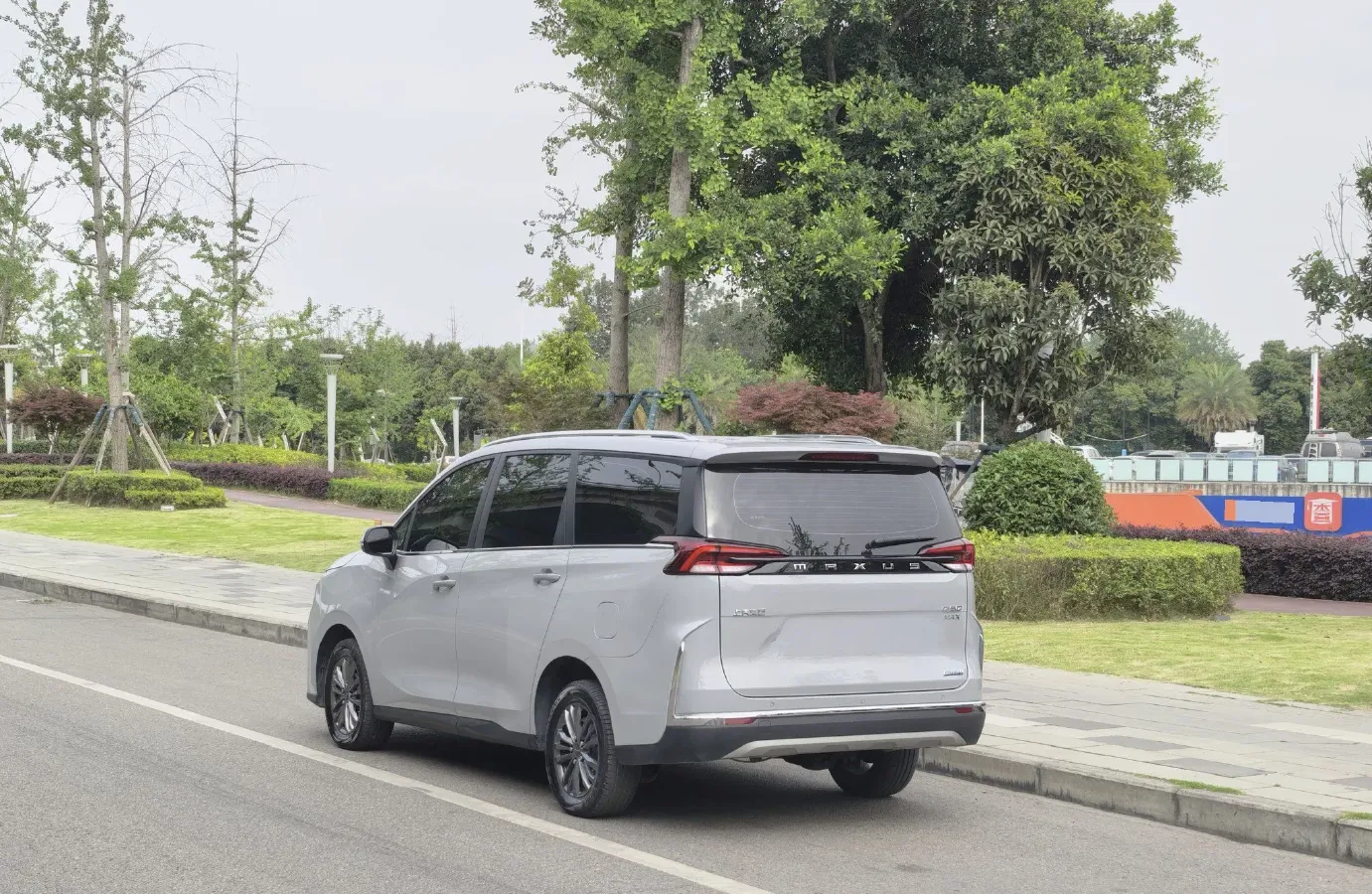 2025 MAXUS G50 PHEV 1.5L 98HP L4 1DHT PHEV 18.65KWH,autocango,china used car exporter,china ev exporter,chinese used car exporter,chinese used ev exporter