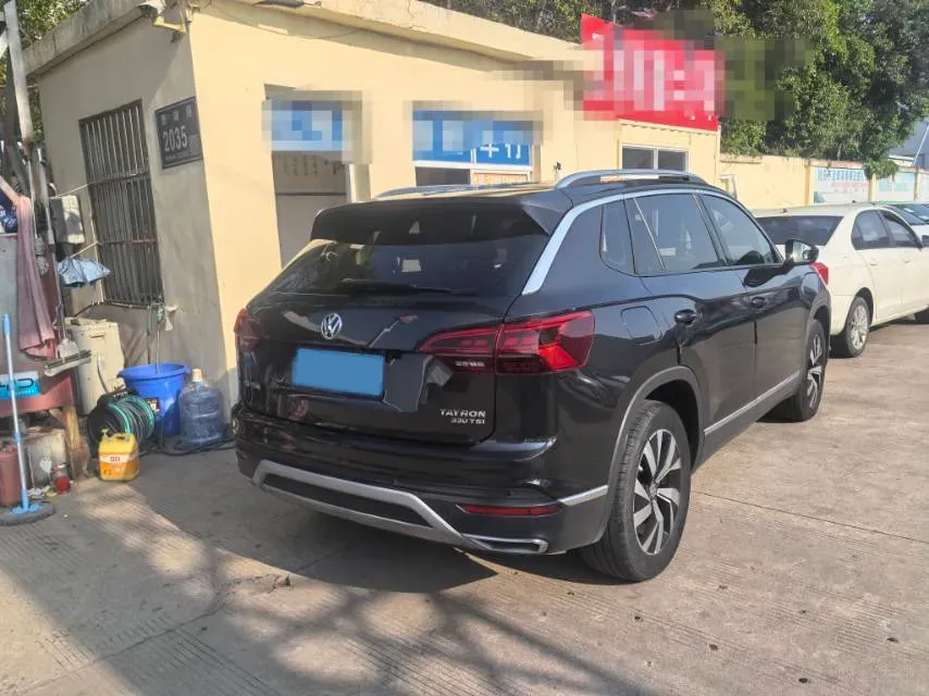 2019 Jeep Cherokee 2.0T 234HP L4 9AT,autocango,china used car exporter,china ev exporter,chinese used car exporter,chinese used ev exporter