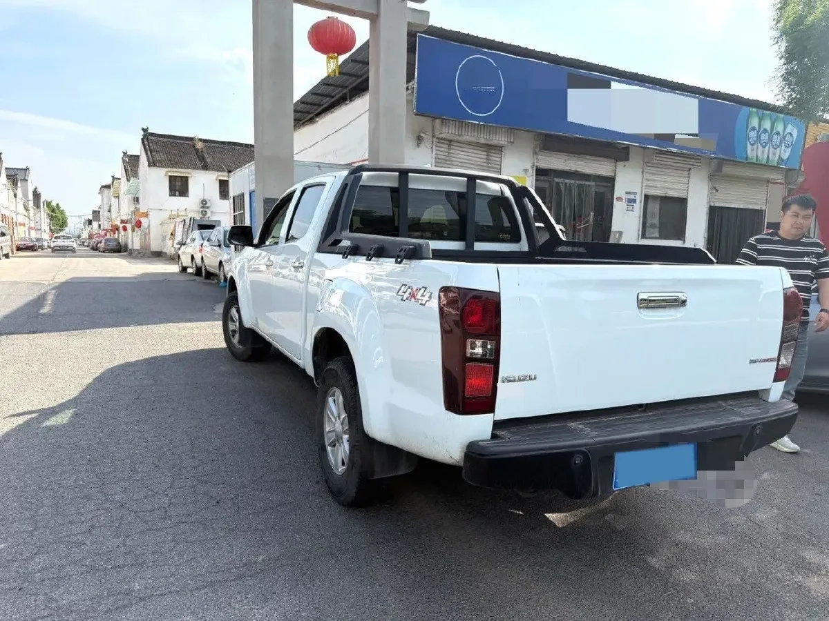 2020 Isuzu LingTuo 2.5T 150HP L4 6MT,autocango,china used car exporter,china ev exporter,chinese used car exporter,chinese used ev exporter
