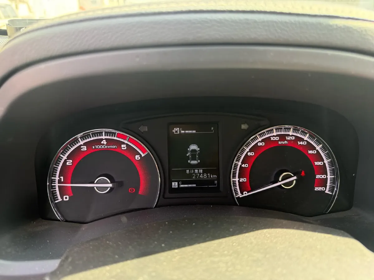2020 Isuzu LingTuo 2.5T 150HP L4 6MT,autocango,china used car exporter,china ev exporter,chinese used car exporter,chinese used ev exporter