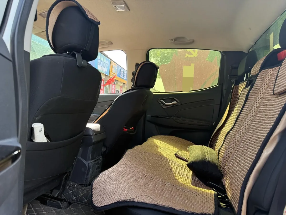 2020 Isuzu LingTuo 2.5T 150HP L4 6MT,autocango,china used car exporter,china ev exporter,chinese used car exporter,chinese used ev exporter