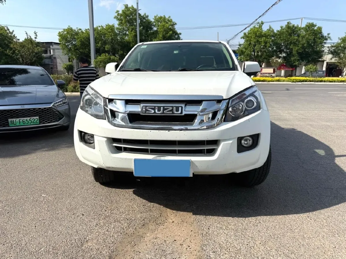 2020 Isuzu LingTuo 2.5T 150HP L4 6MT,autocango,china used car exporter,china ev exporter,chinese used car exporter,chinese used ev exporter
