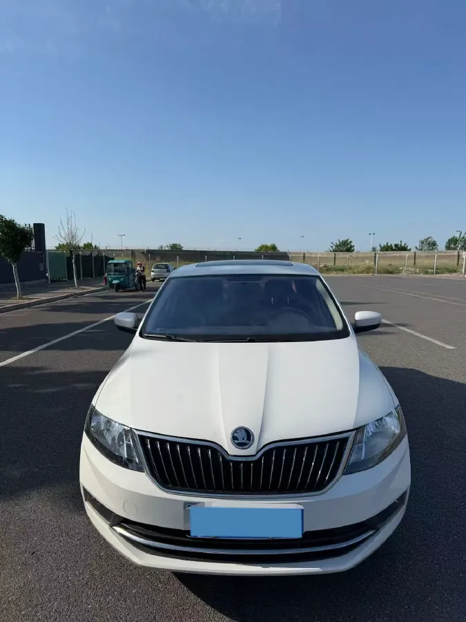 2019 SWM G01 1.5T 156HP L4 6AT,autocango,china used car exporter,china ev exporter,chinese used car exporter,chinese used ev exporter