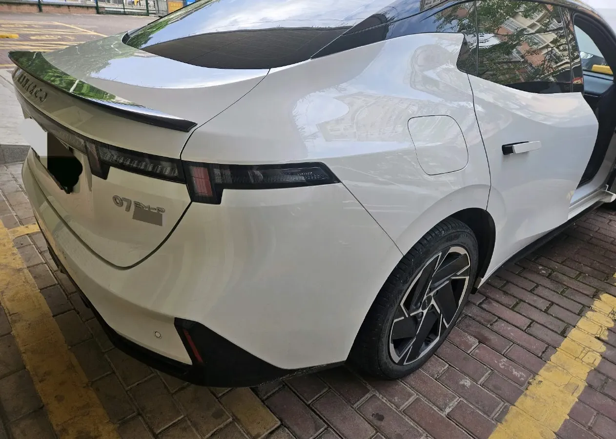 2024 LYNK&CO 07 EM-P 1.5T 163HP L4 3DHT PHEV 18.99KWH,autocango,china used car exporter,china ev exporter,chinese used car exporter,chinese used ev exporter