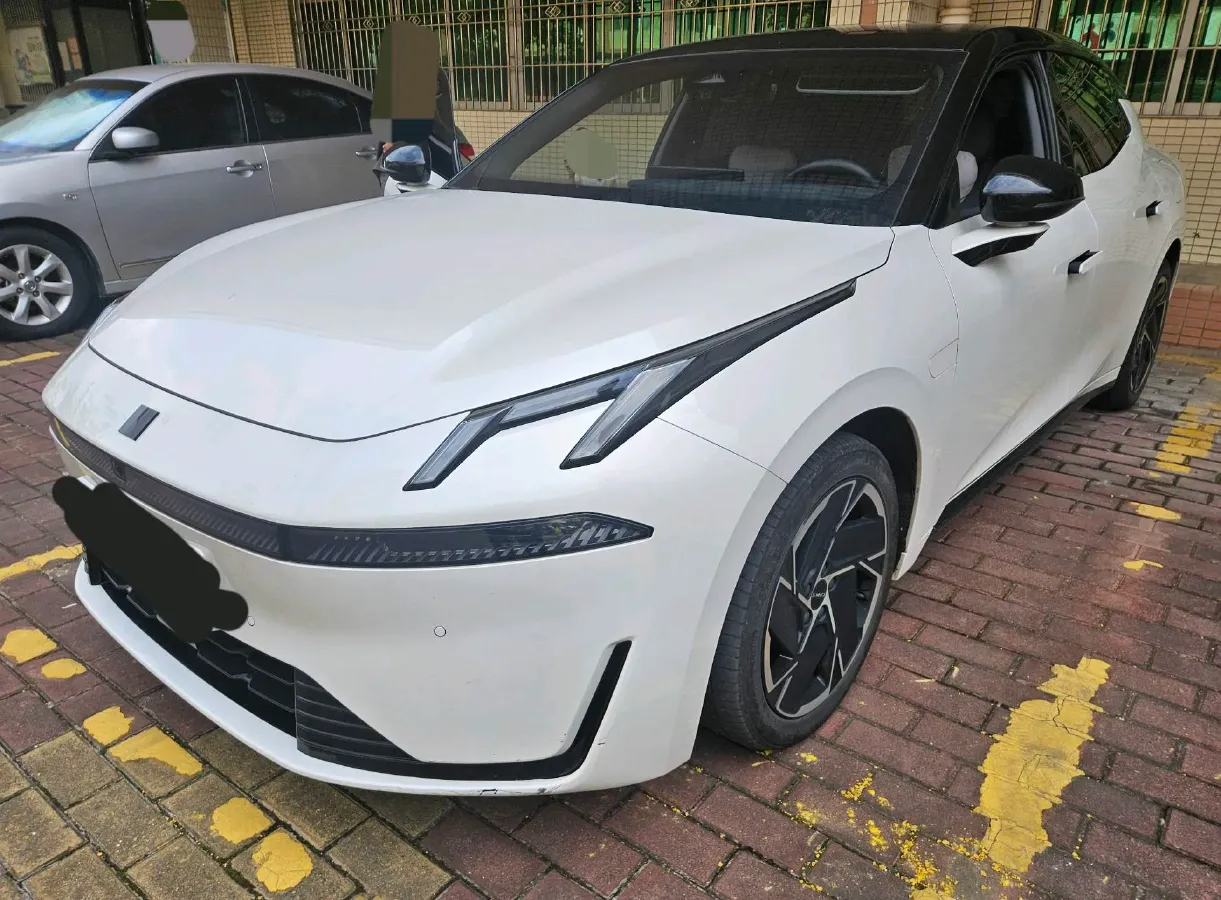 2024 LYNK&CO 07 EM-P 1.5T 163HP L4 3DHT PHEV 18.99KWH,autocango,china used car exporter,china ev exporter,chinese used car exporter,chinese used ev exporter