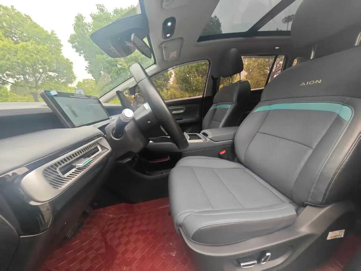 2024 Leapmotor C11 1.5L 95HP L4 REEV 43.74KWH,autocango,china used car exporter,china ev exporter,chinese used car exporter,chinese used ev exporter