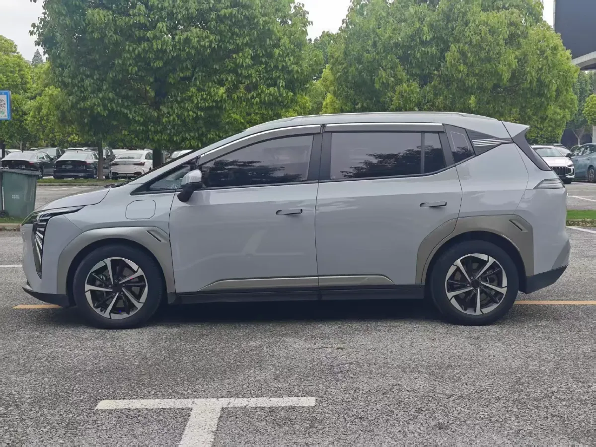 2024 Leapmotor C11 1.5L 95HP L4 REEV 43.74KWH,autocango,china used car exporter,china ev exporter,chinese used car exporter,chinese used ev exporter