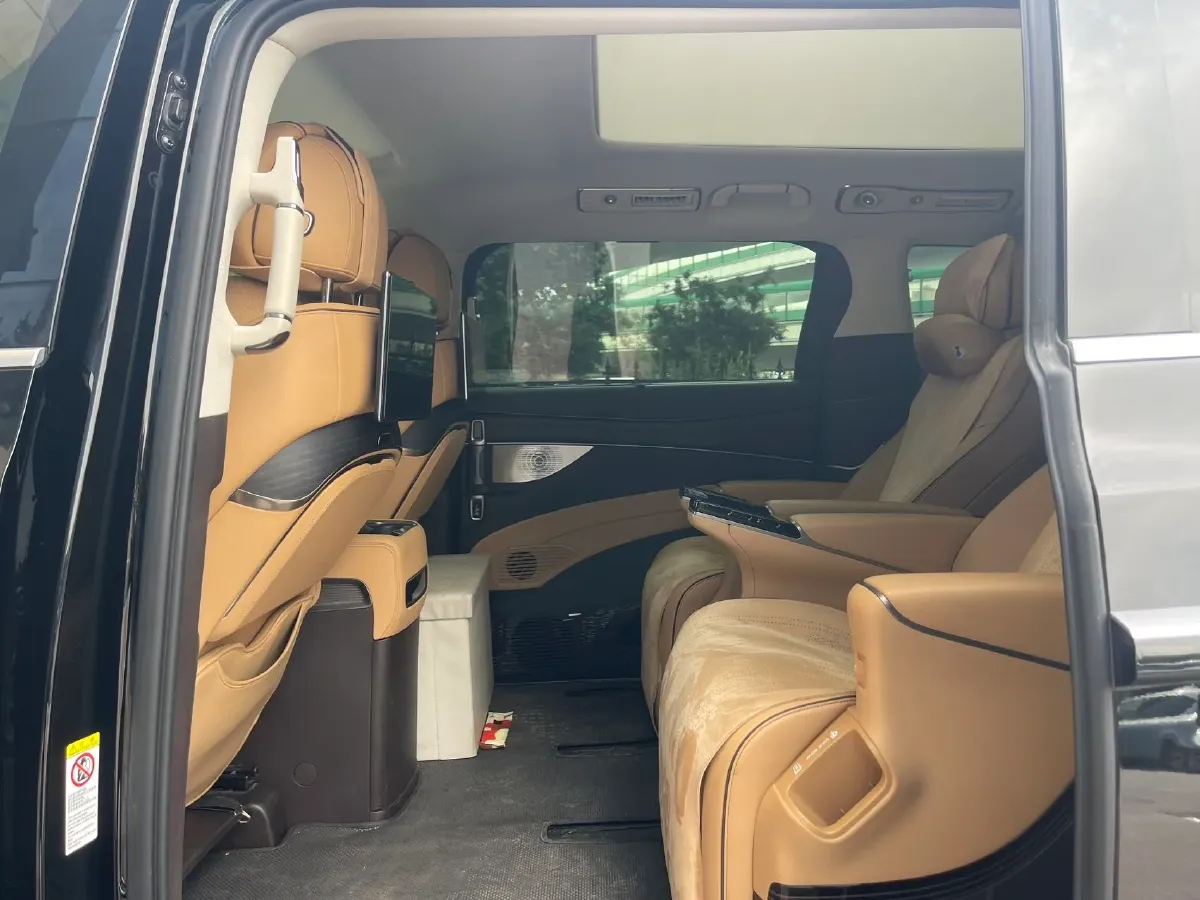 2024 Denza D9 1.5T 139HP L4 E-CVT PHEV 40KWH,autocango,china used car exporter,china ev exporter,chinese used car exporter,chinese used ev exporter