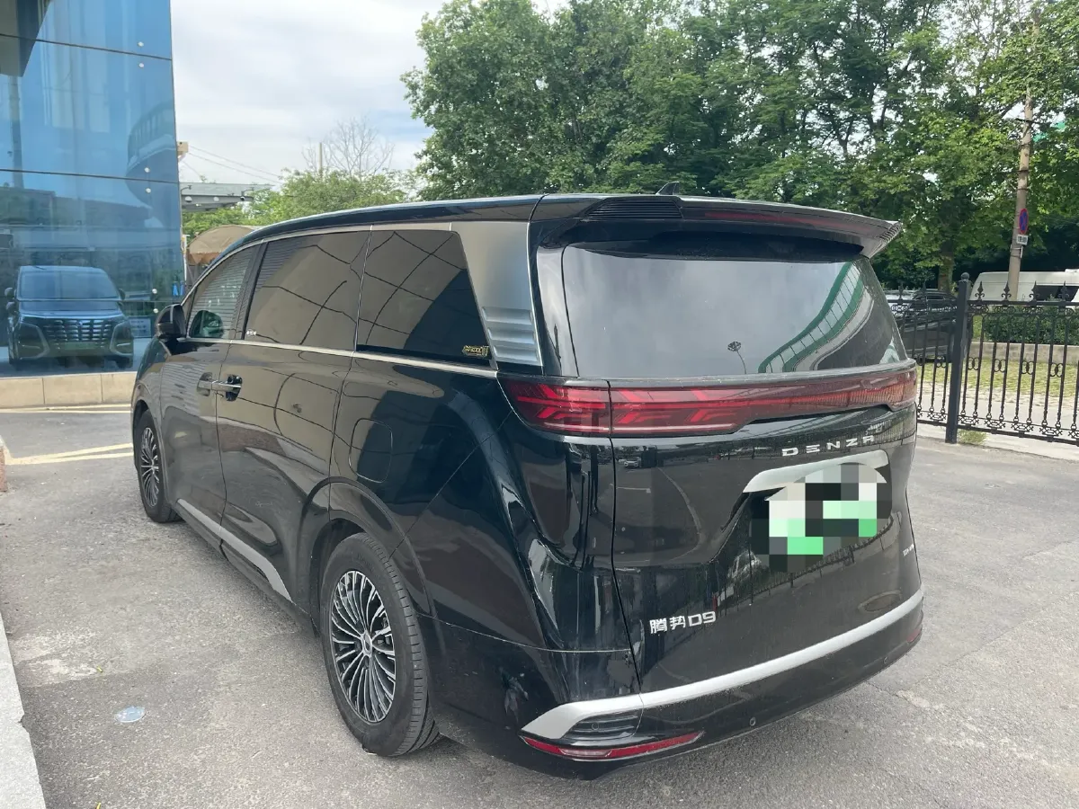 2024 Denza D9 1.5T 139HP L4 E-CVT PHEV 40KWH,autocango,china used car exporter,china ev exporter,chinese used car exporter,chinese used ev exporter