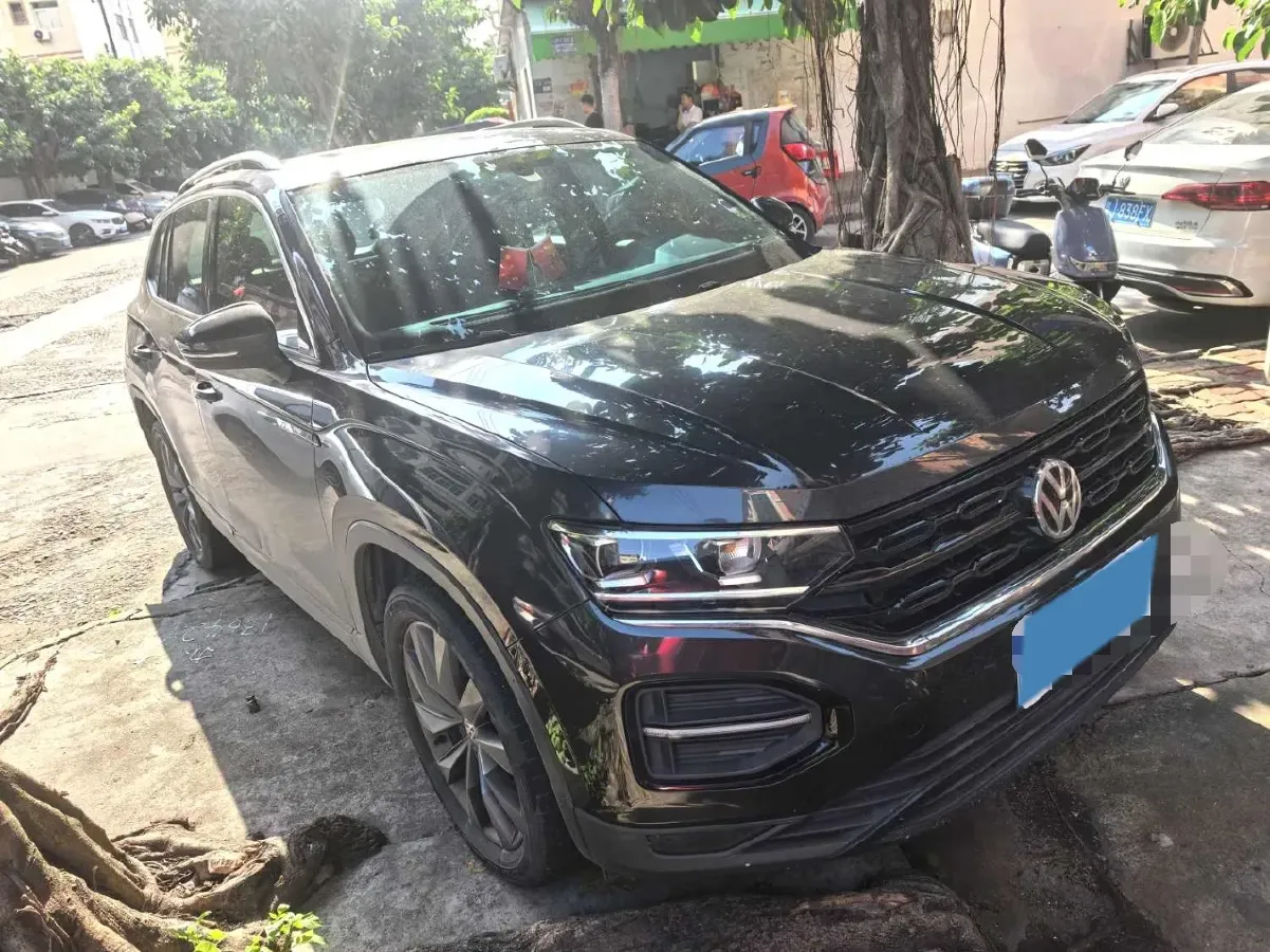 2019 Jeep Cherokee 2.0T 234HP L4 9AT,autocango,china used car exporter,china ev exporter,chinese used car exporter,chinese used ev exporter