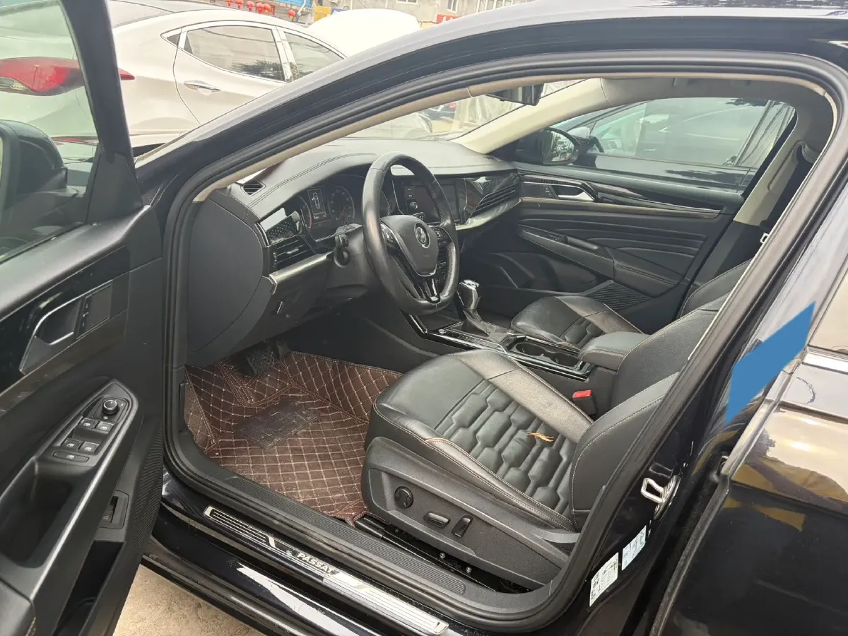 2019 Volvo V40 1.5T 152HP L4 6AT,autocango,china used car exporter,china ev exporter,chinese used car exporter,chinese used ev exporter