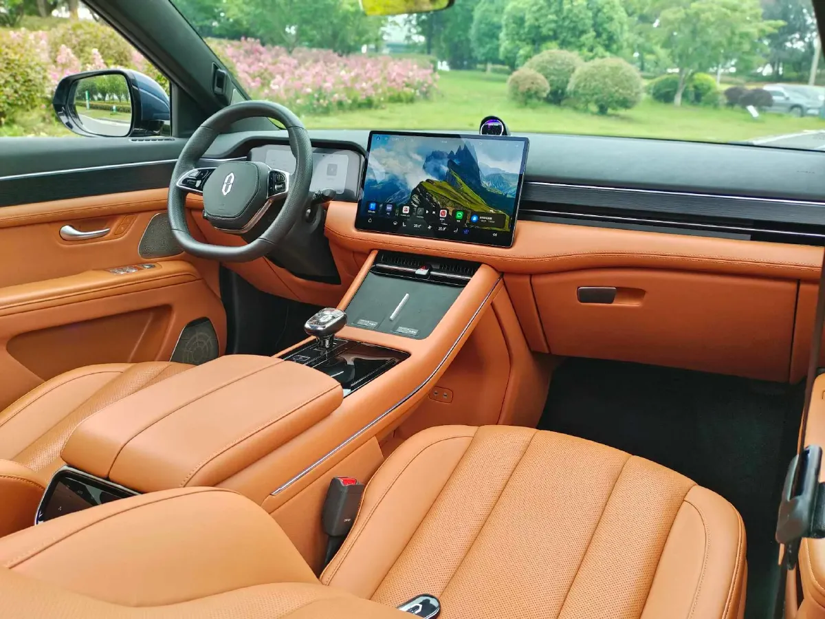 2024 AITO AITO M7 1.5T 152HP L4 REEV 42KWH,autocango,china used car exporter,china ev exporter,chinese used car exporter,chinese used ev exporter
