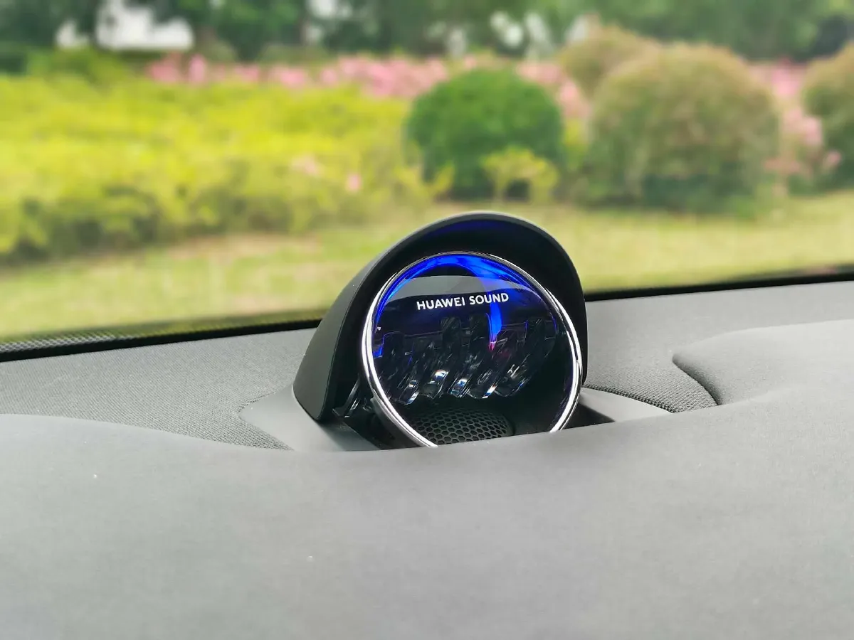 2024 AITO AITO M7 1.5T 152HP L4 REEV 42KWH,autocango,china used car exporter,china ev exporter,chinese used car exporter,chinese used ev exporter
