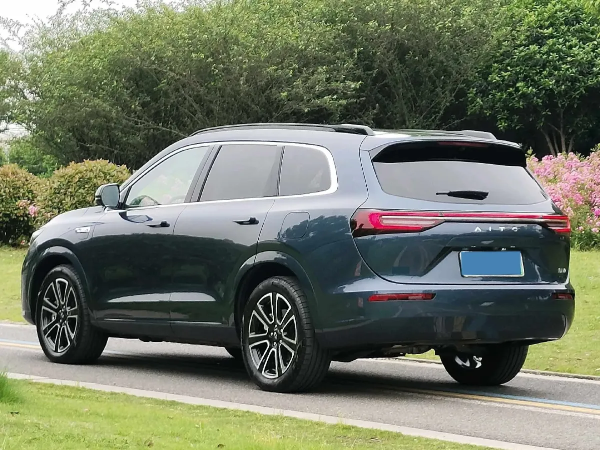 2024 AITO AITO M7 1.5T 152HP L4 REEV 42KWH,autocango,china used car exporter,china ev exporter,chinese used car exporter,chinese used ev exporter