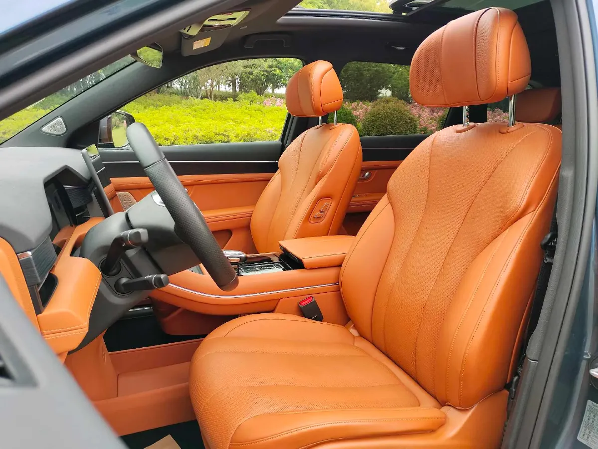 2024 AITO AITO M7 1.5T 152HP L4 REEV 42KWH,autocango,china used car exporter,china ev exporter,chinese used car exporter,chinese used ev exporter