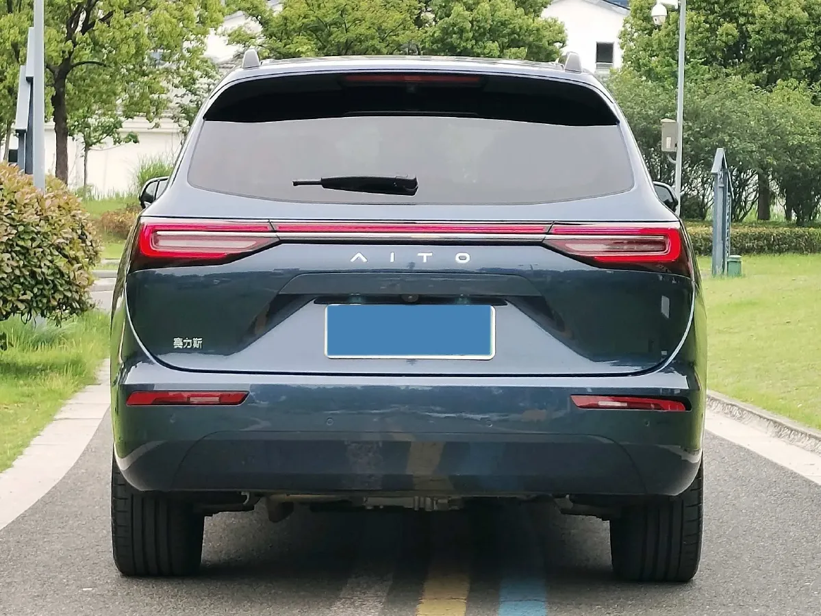 2024 AITO AITO M7 1.5T 152HP L4 REEV 42KWH,autocango,china used car exporter,china ev exporter,chinese used car exporter,chinese used ev exporter