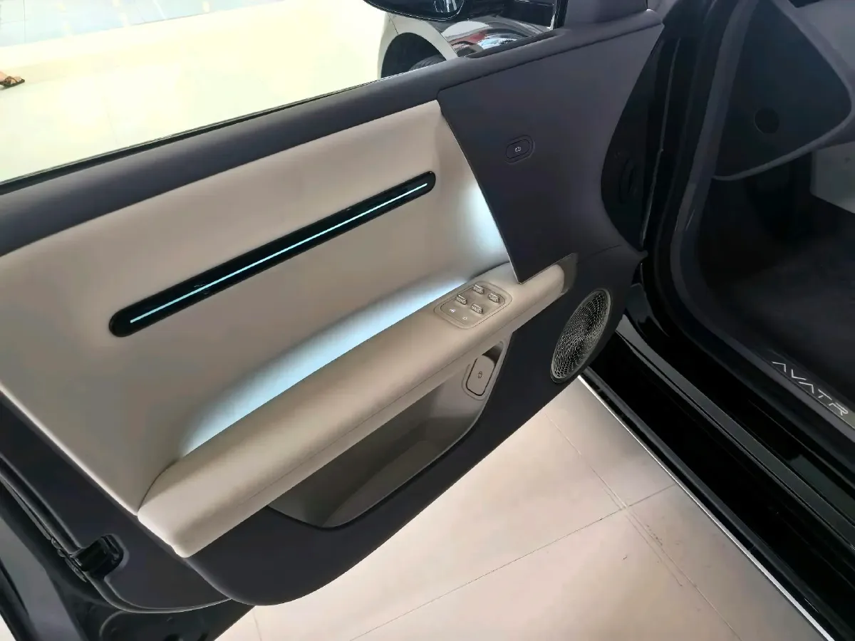2025 Avatr 06 BEV,autocango,china used car exporter,china ev exporter,chinese used car exporter,chinese used ev exporter