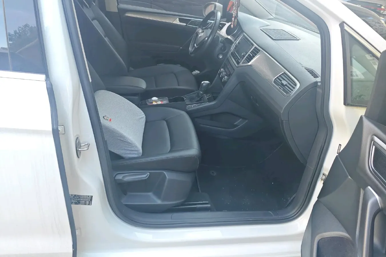 2019 Volkswagen Golf Sportsvan 1.4T 150HP L4 7DCT,autocango,china used car exporter,china ev exporter,chinese used car exporter,chinese used ev exporter