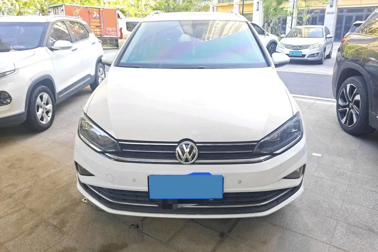 2019 Volkswagen Golf Sportsvan 1.4T 150HP L4 7DCT,autocango,china used car exporter,china ev exporter,chinese used car exporter,chinese used ev exporter