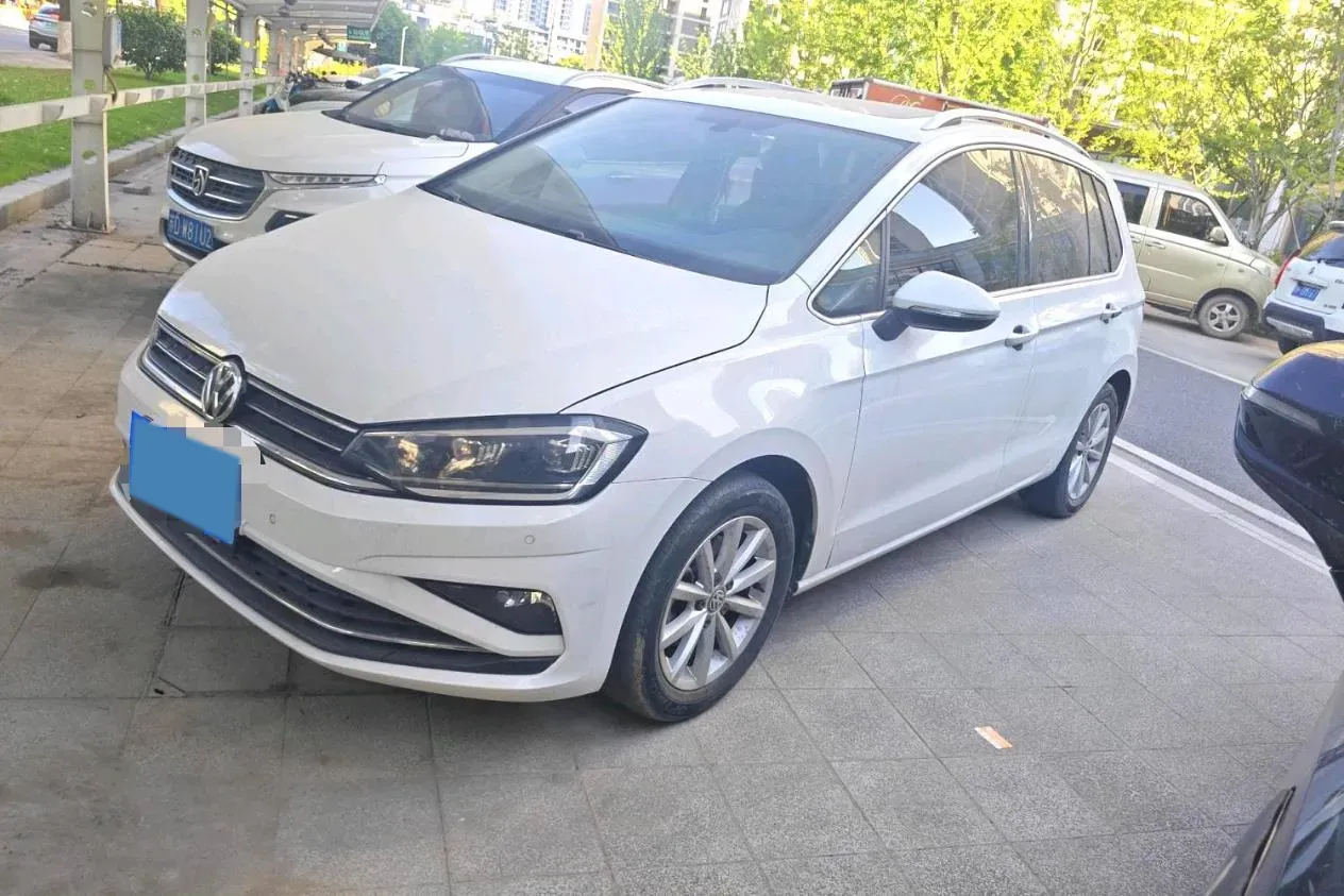 2019 Volkswagen Golf Sportsvan 1.4T 150HP L4 7DCT,autocango,china used car exporter,china ev exporter,chinese used car exporter,chinese used ev exporter