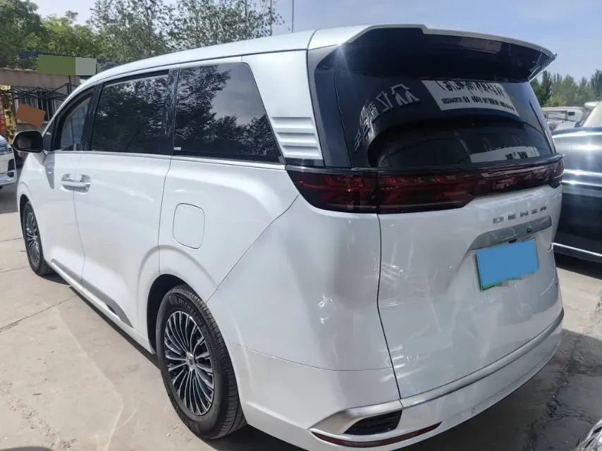 2024 Denza D9 1.5T 139HP L4 E-CVT PHEV 40KWH,autocango,china used car exporter,china ev exporter,chinese used car exporter,chinese used ev exporter