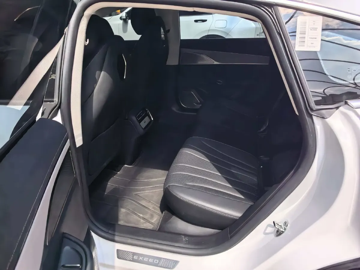 2024 Jaguar E-PACE 1.5T 200HP L3 8AT,autocango,china used car exporter,china ev exporter,chinese used car exporter,chinese used ev exporter