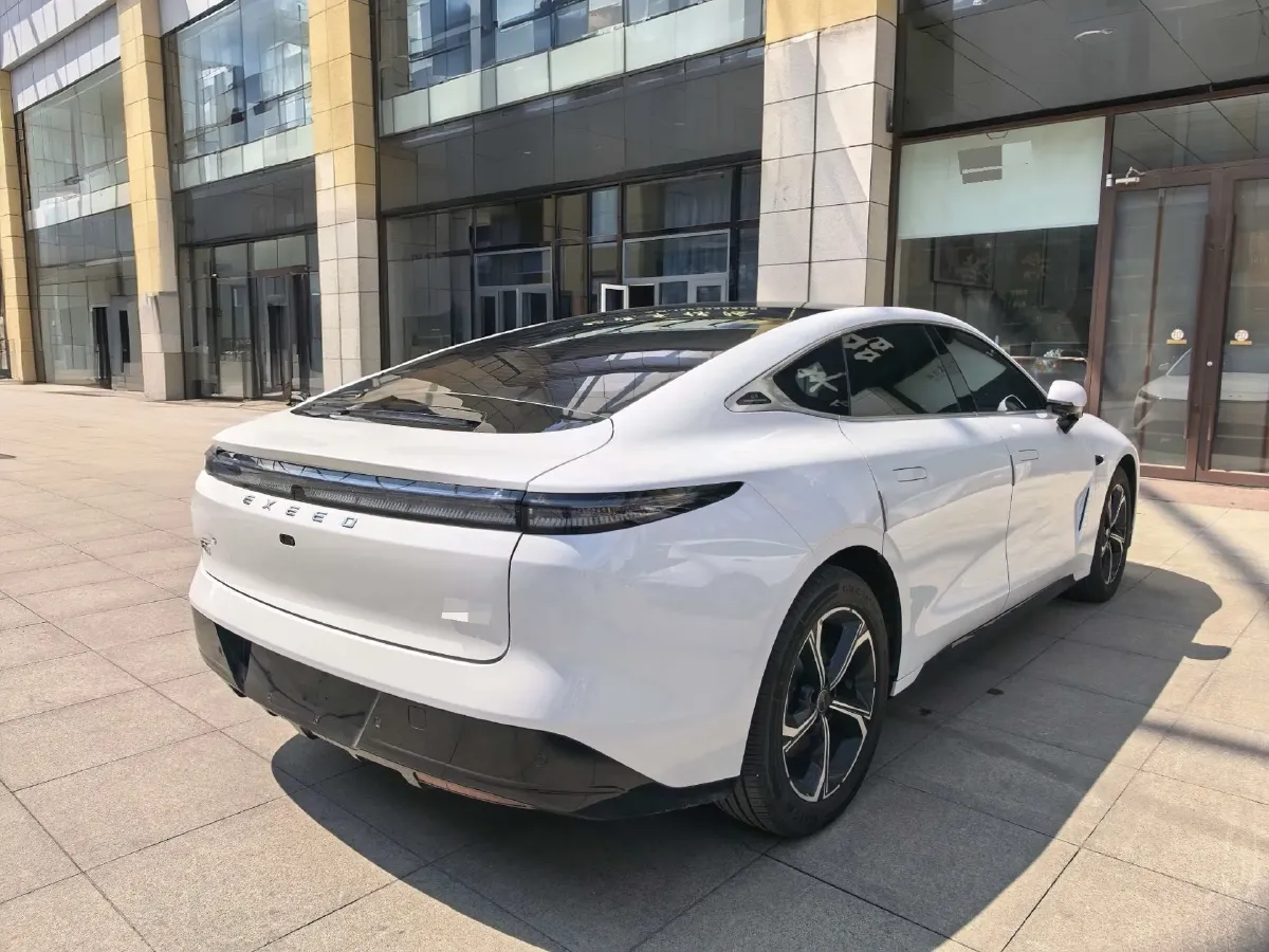 2024 Jaguar E-PACE 1.5T 200HP L3 8AT,autocango,china used car exporter,china ev exporter,chinese used car exporter,chinese used ev exporter