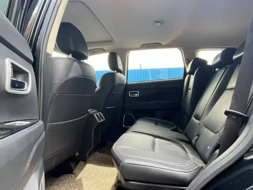2019 Mitsubishi Outlander 2.0L 166HP L4 CVT,autocango,china used car exporter,china ev exporter,chinese used car exporter,chinese used ev exporter